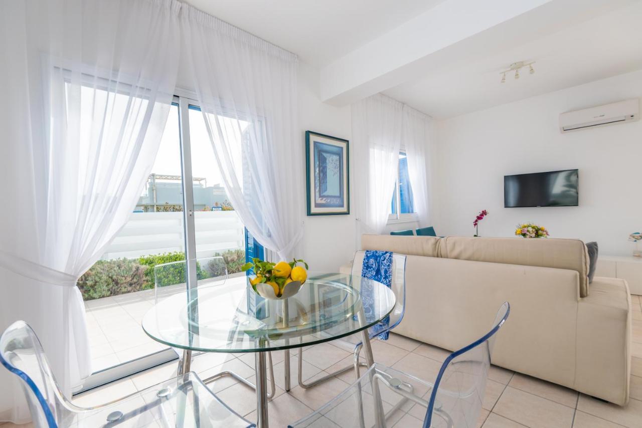 Narcissos Bay View Villa 프로타라스 외부 사진